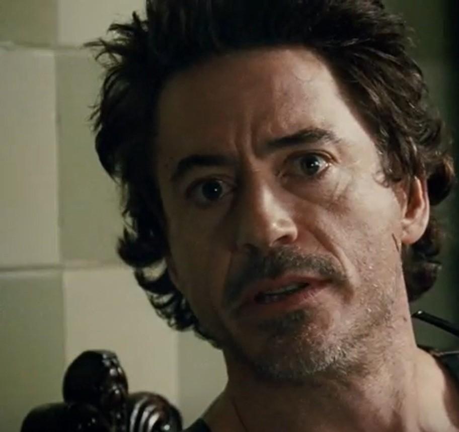 SHERLOCK HOLMES (KURGUSAL KARAKTER)