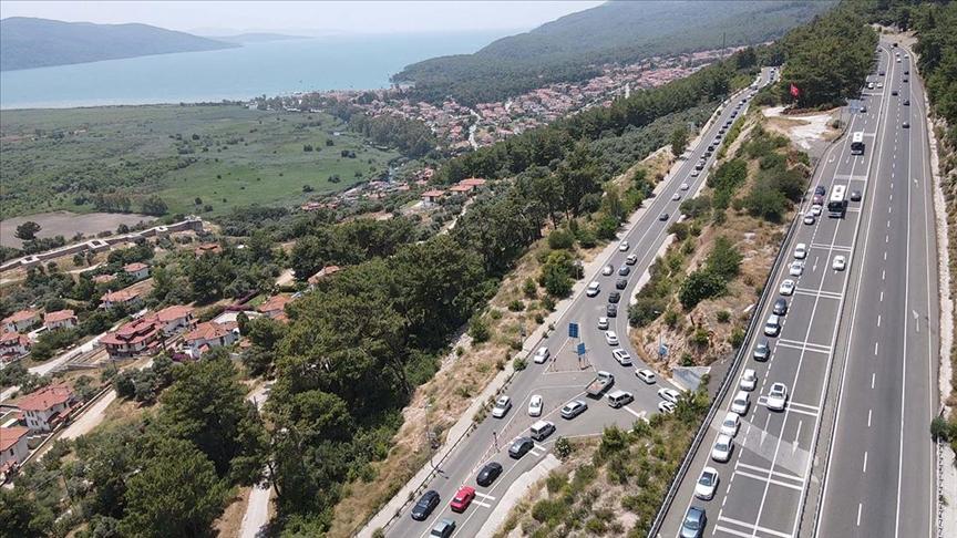 Ege'de Bir Mimari Başkaldırı: Akyaka ve Nail Çakırhan Ekolü