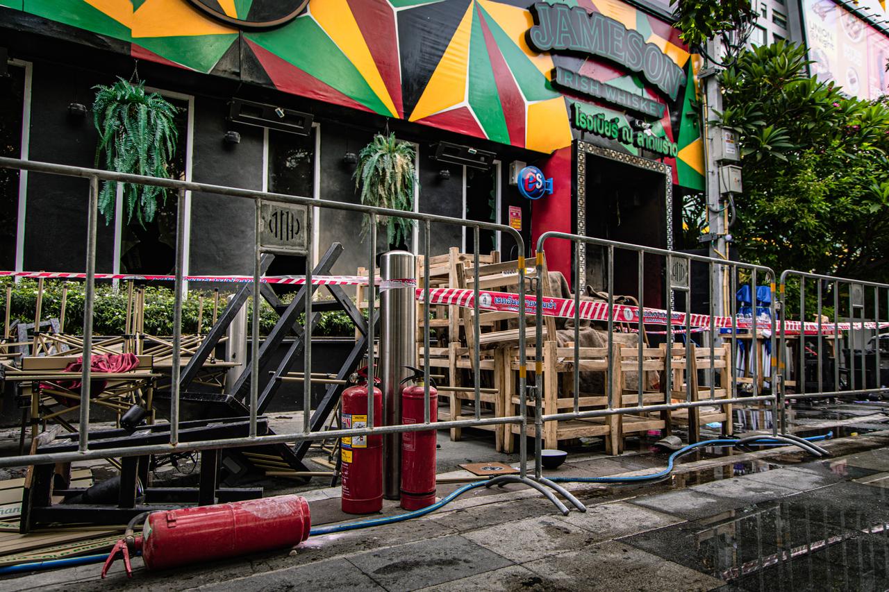 Bangkok Rong Beer Na Lat Phrao Bar Fire image