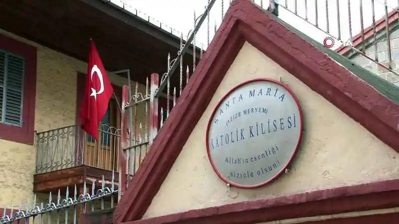 Santa Maria Katolik Kilisesi