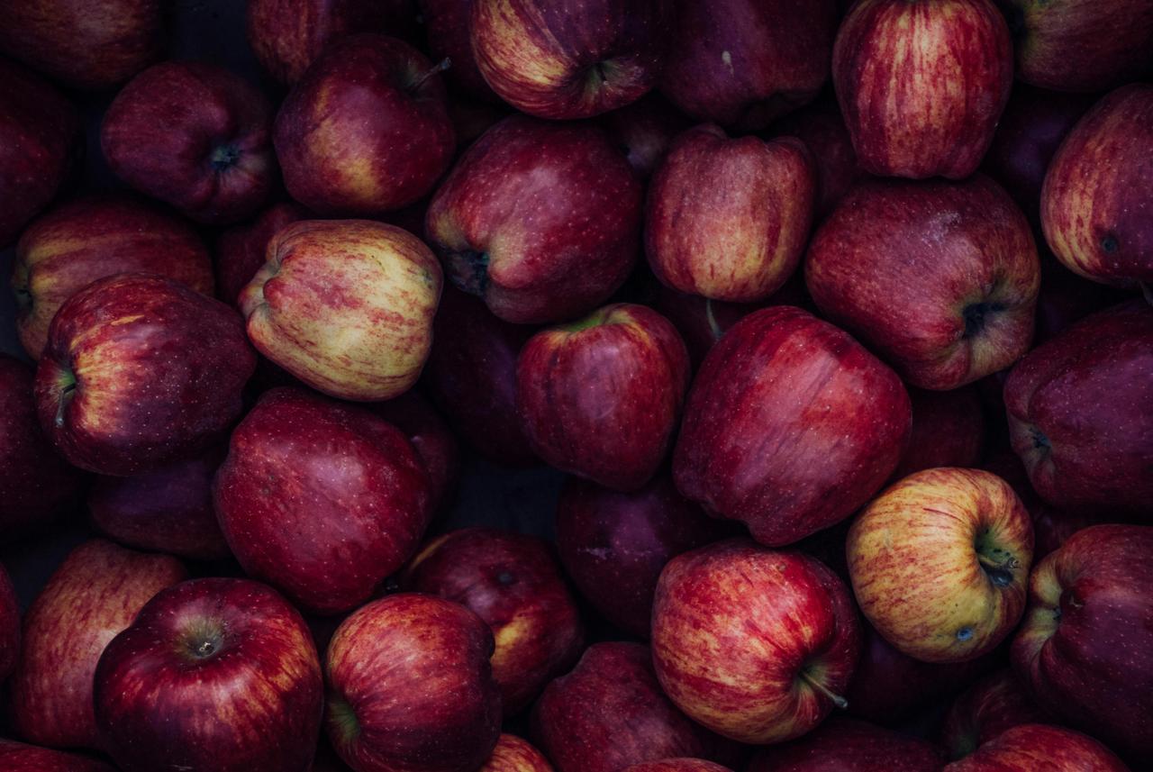 Red Apples