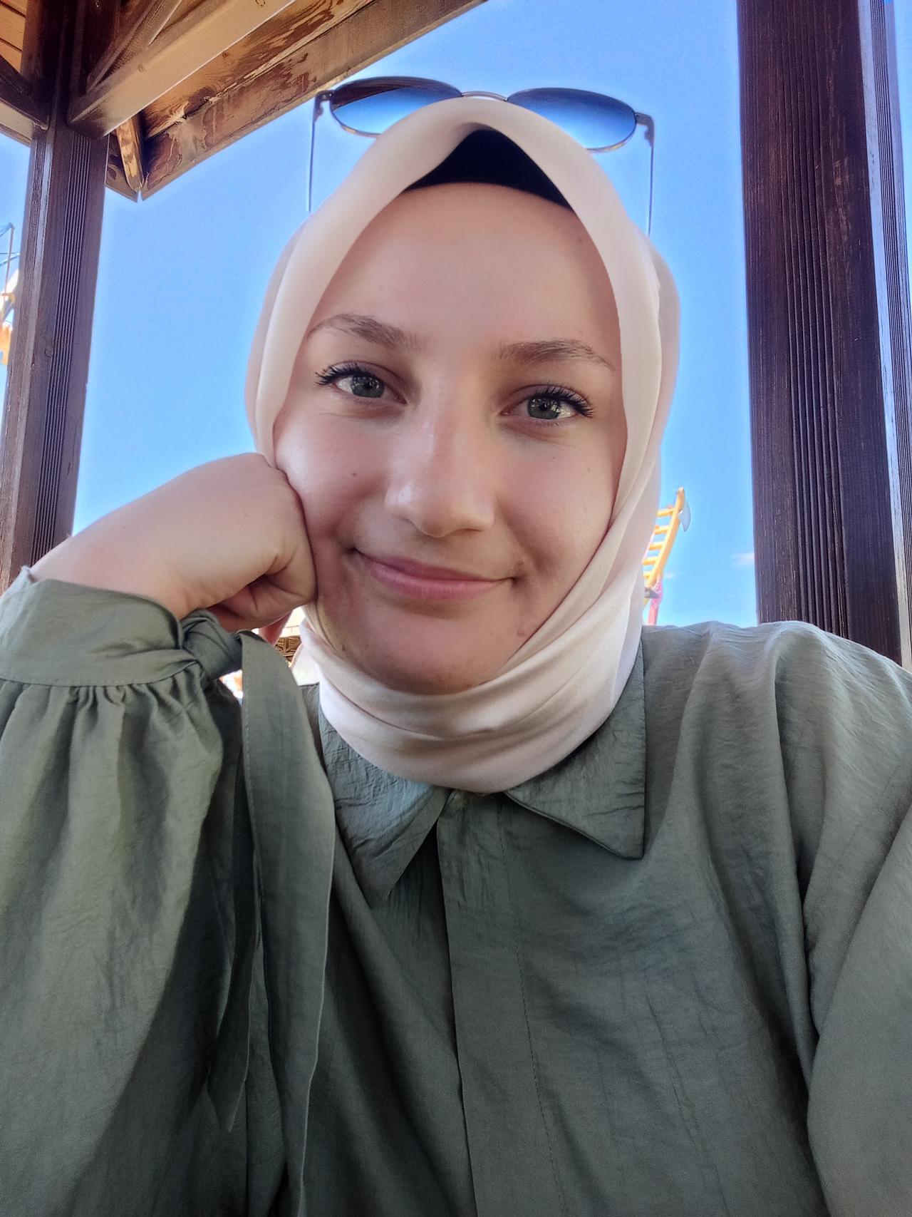 Elif KARDAŞ