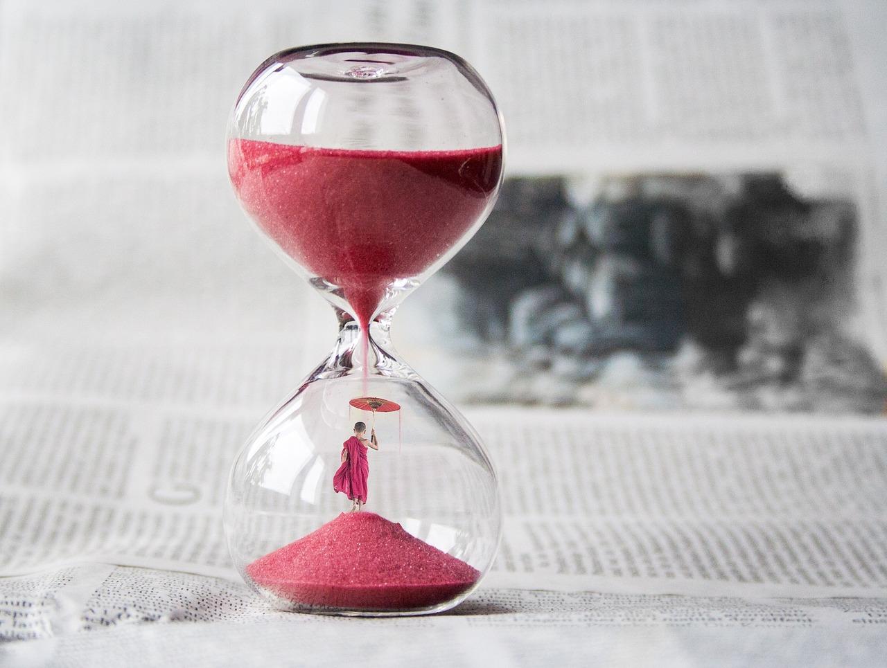 The Granular Structure of Time