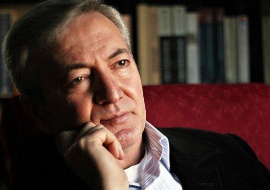 Beşir Ayvazoğlu