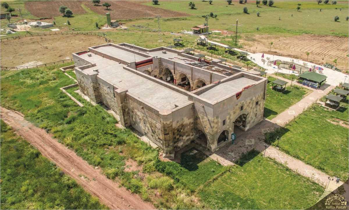 Kızılören (Kandemir) Hanı