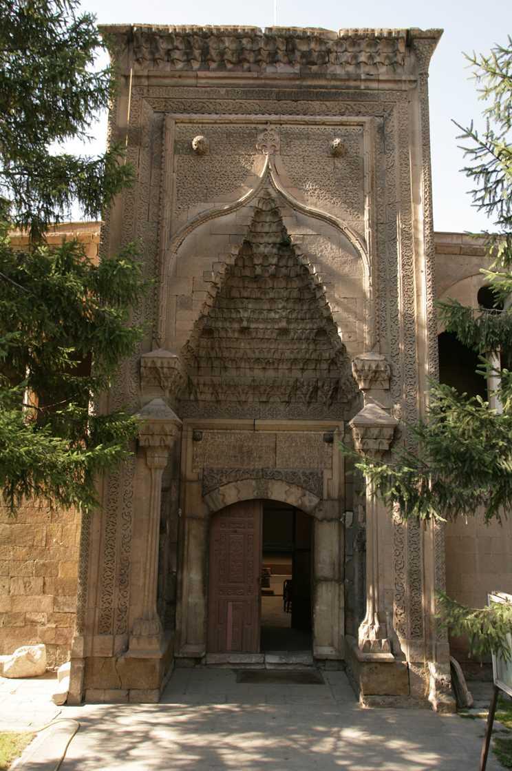 Ak Medrese (Niğde)