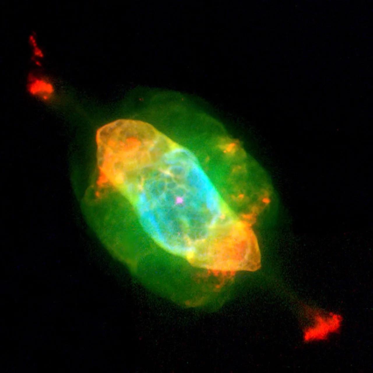 Satürn Bulutsusu (NGC 7009)