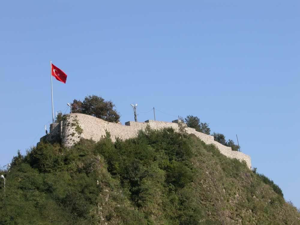 Andoz Kalesi (Espiye)