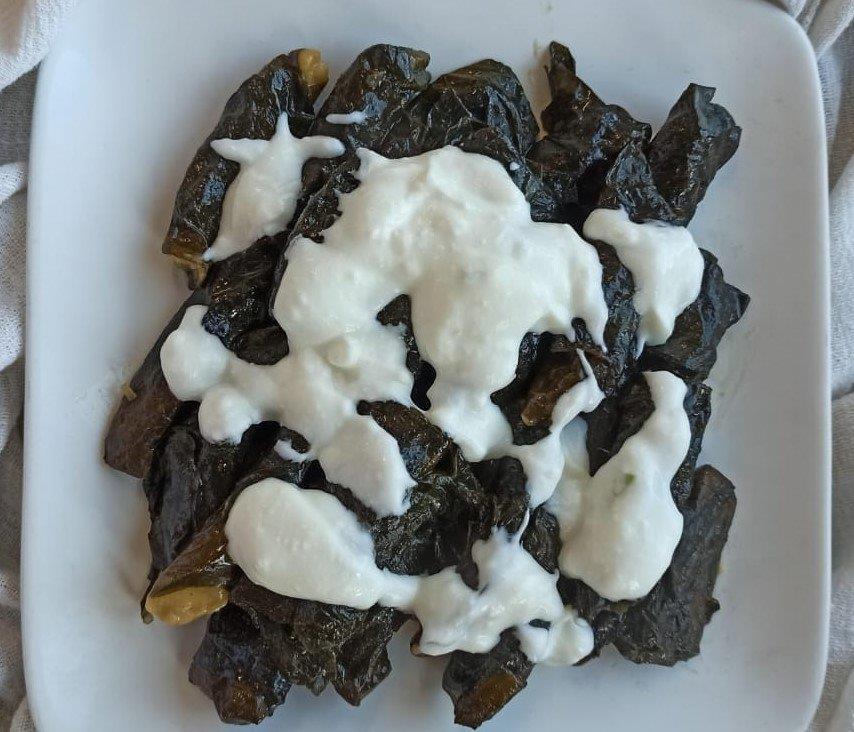 Mengen Stuffed Grape Leaves