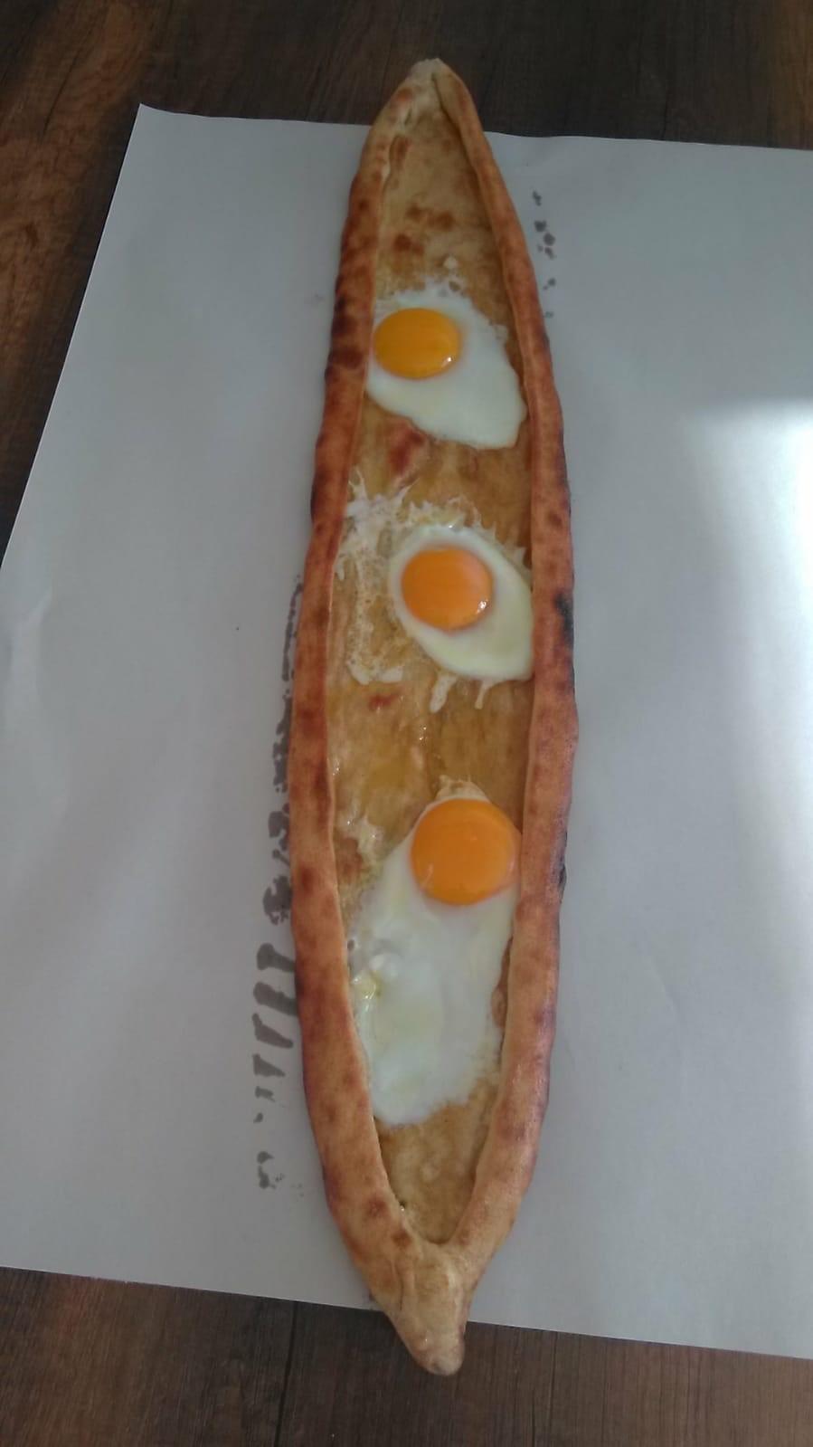 Emirdağ Yumurtalı Pidesi