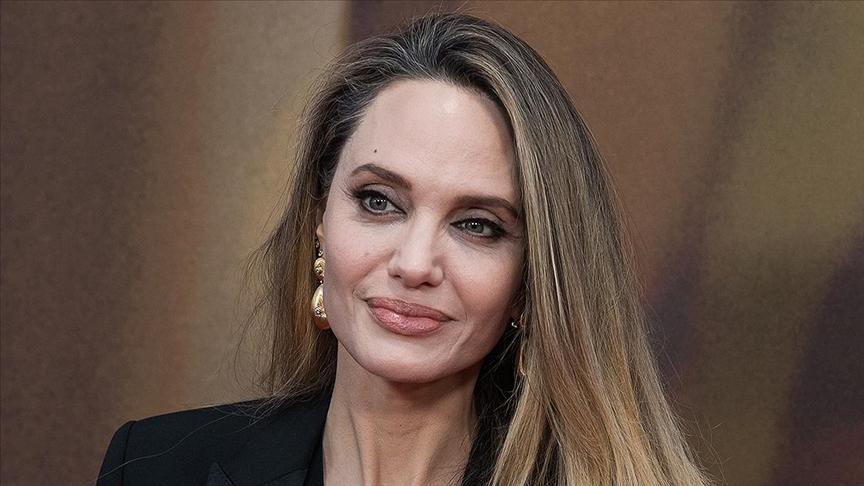 Angelina Jolie