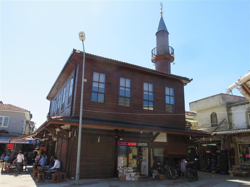 Middle Mosque