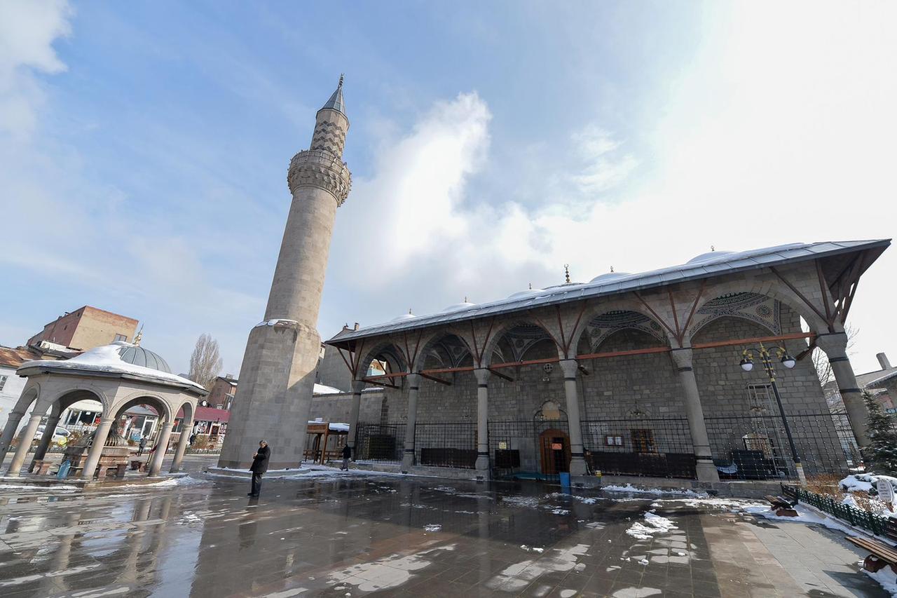 Murat Paşa Camii (Erzurum)
